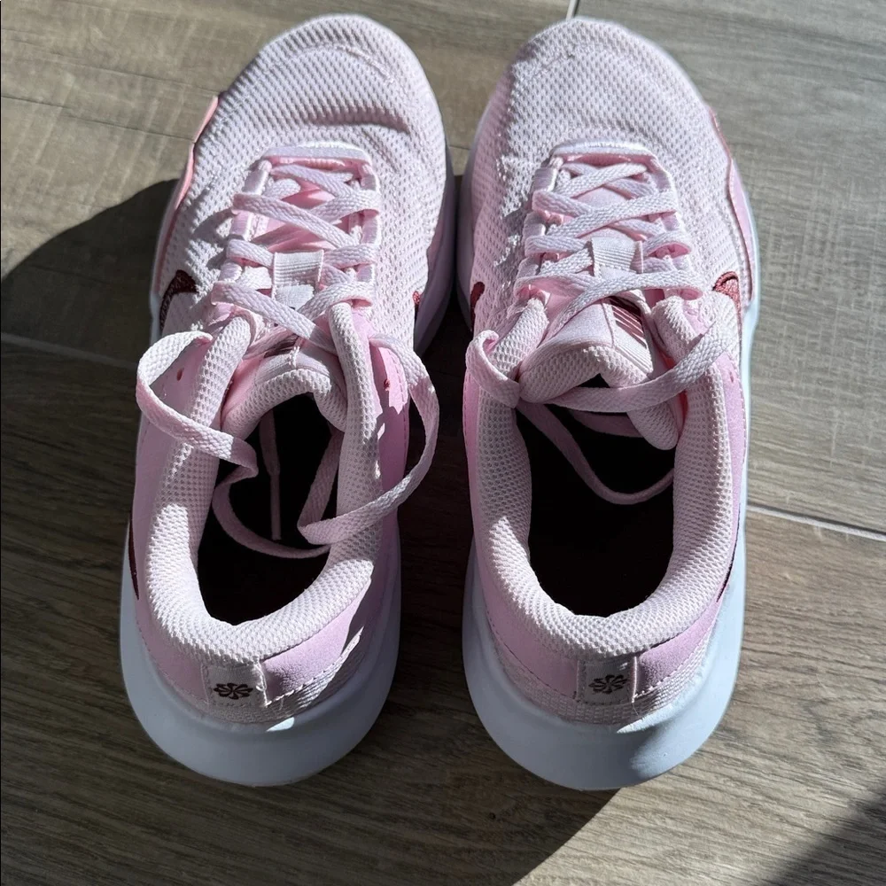 Nike Women’s Legend Sneakers